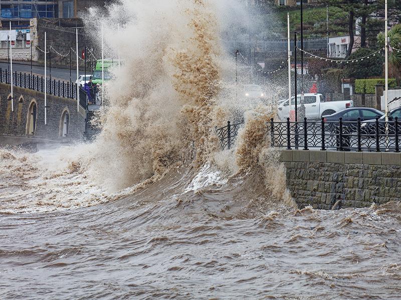 Storm water and flooding on Clevedon seafront